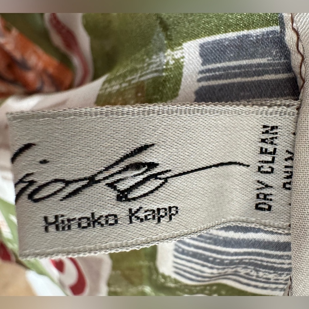 100% Silk Hiroko Kapp Scarf 60”x17” - Picture 5 of 6